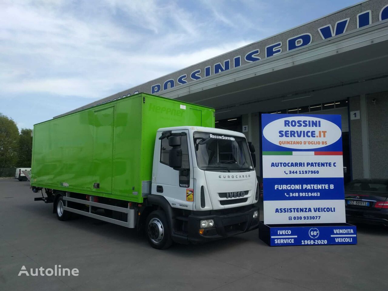 IVECO EUROCARGO 120E18 box truck