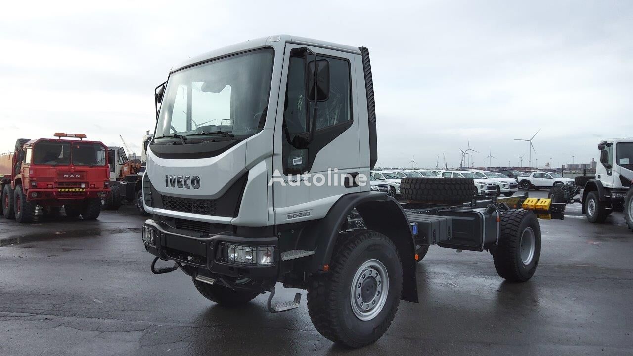 new IVECO EUROCARGO ML 150E24WS CHASSIS CAB 4x4 EURO3 chassis truck