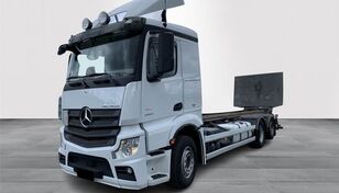 Mercedes-Benz Actros 2551L chassis truck