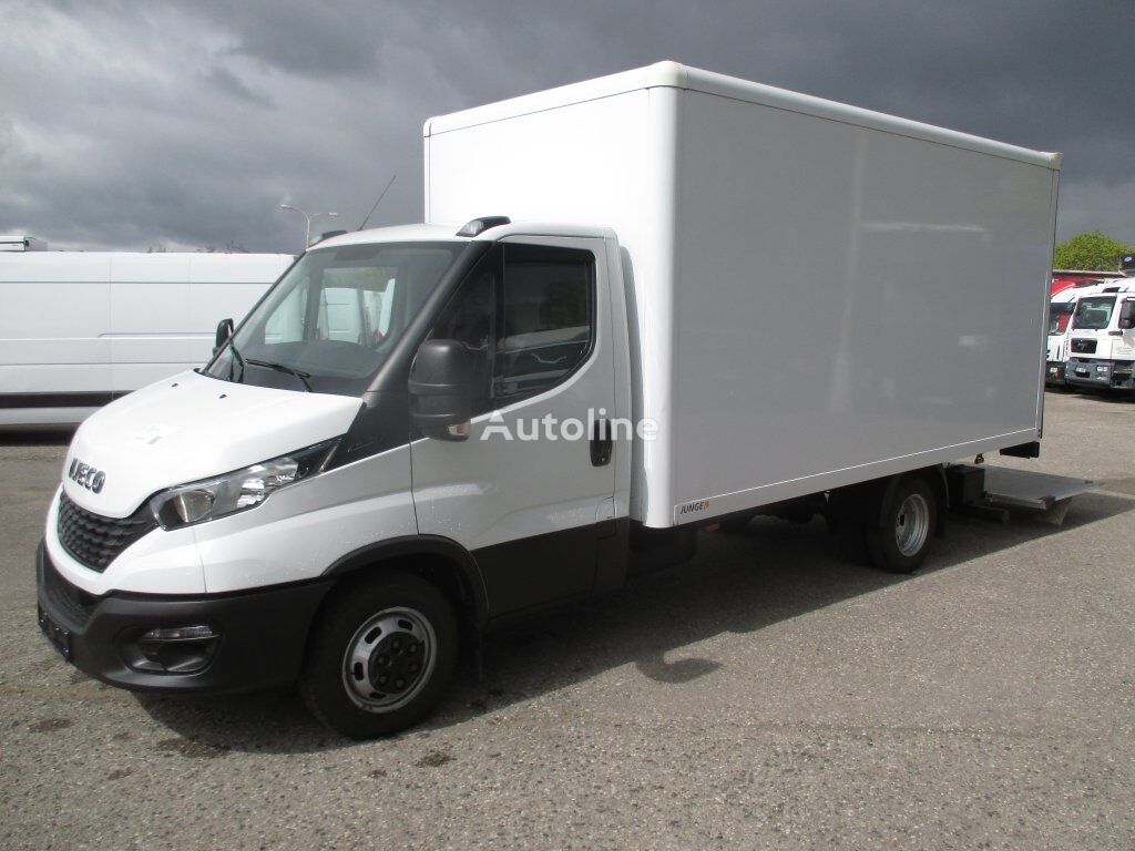 IVECO Daily 35C16 box truck < 3.5t