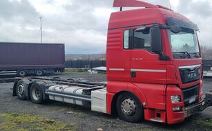 MAN TGX 24.480 container chassis