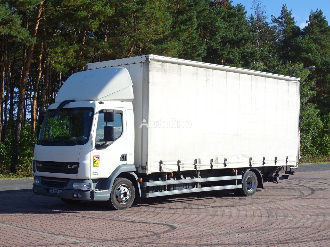 DAF LF 45.210  curtainsider truck