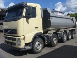 Volvo FH 440 dump truck