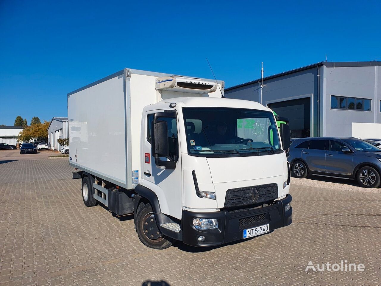 Renault D 7.5 refrigerated truck