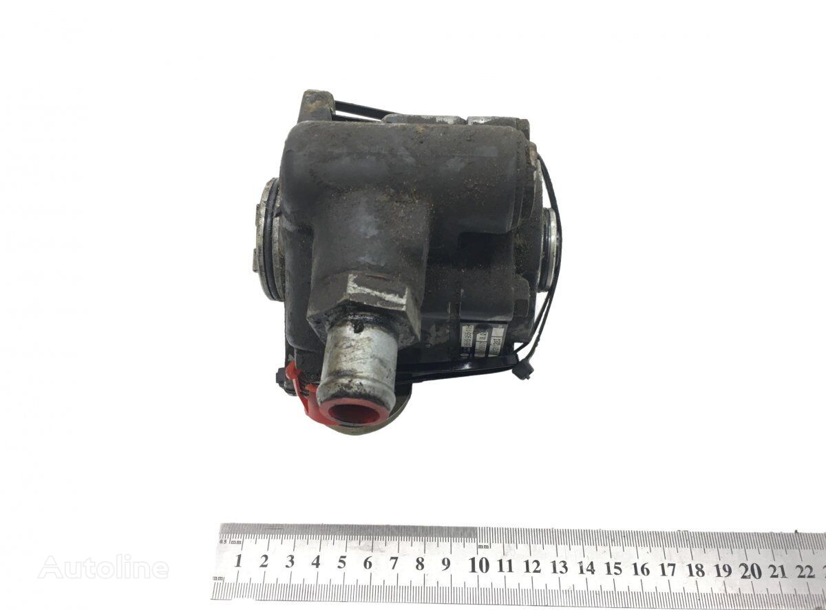 IVECO, ZF Stralis (01.02-) 8695955116 power steering pump for IVECO Stralis, Trakker (2002-) truck tractor