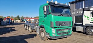 VOLVO 8x4 540 steering axle, low mileage chassis truck